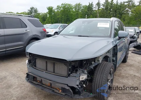 2021 Volvo Xc40 T5 Inscription из США, поврежденный, VIN YV4162UL2M2432602